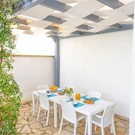 Villino Acqua Marina Vacation Holiday home Torre Lapillo